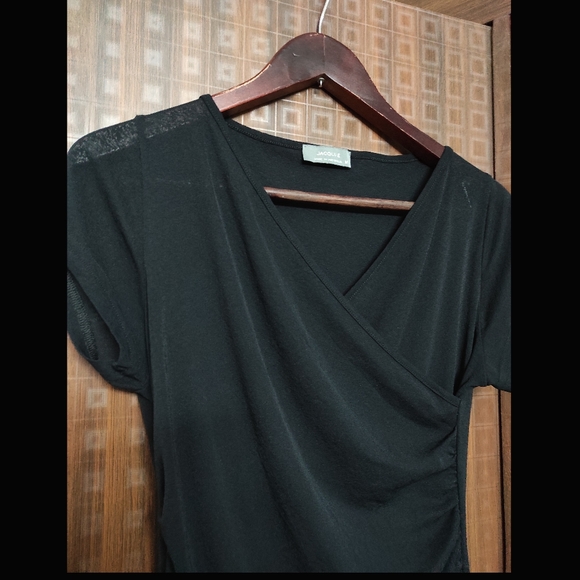 Mesh Wrap Style Top - Picture 5 of 8
